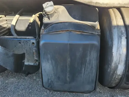 Picture of (Used) 2015 Freightliner Cascadia 125, DEF TANK