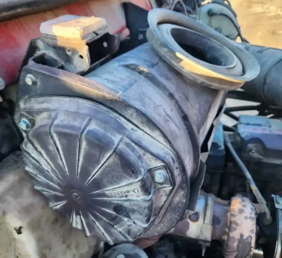 Picture of (Used) 2003 Mack CH613, AIR CLEANER