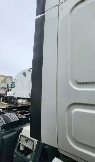 Picture of (Used) 2014 Freightliner Cascadia 125, SLEEPER FAIRINGS