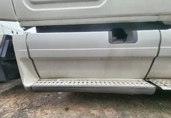 Picture of (Used) 2014 Freightliner Cascadia 125, TANK FAIRINGS