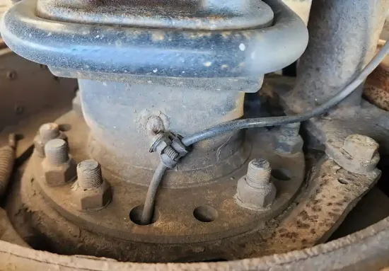 Picture of (Used) 2013 Freightliner Cascadia 125, REAR DIFFERENTIAL HUBS