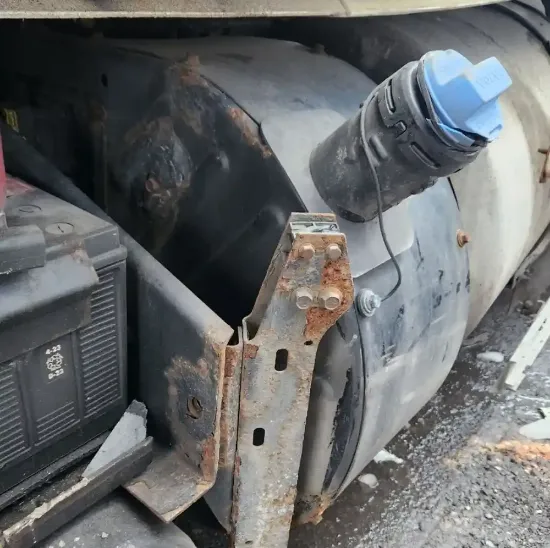 Picture of (Used) 2013 Volvo VNL, DEF TANK