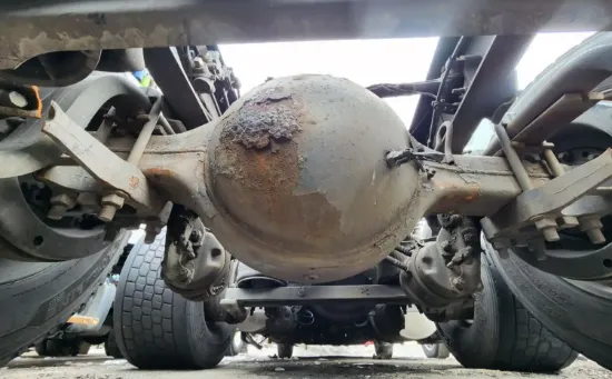 Picture of (Used) 2013 Volvo VNL, REAR DIFFERENTIAL HOUSING ONLY