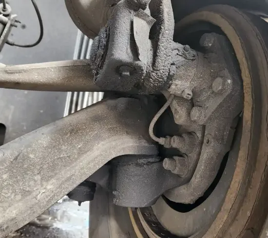 Picture of (Used) 2013 Volvo VNL, FRONT SPINDLE/KNUCKLE