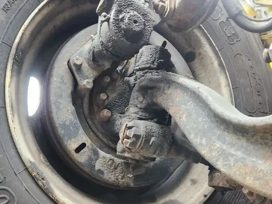 Picture of (Used) 2020 International MV607, FRONT SPINDLE/KNUCKLE