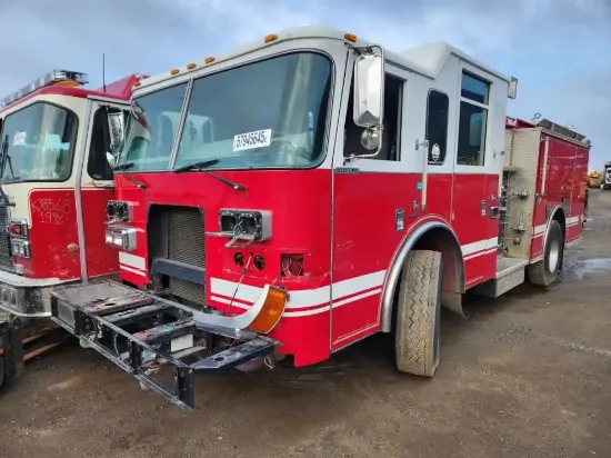 Picture of 2003-pierce-model-tilt-cab-truck-delivery