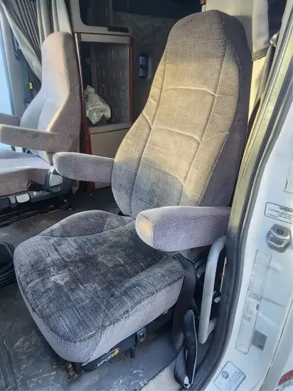 Picture of (Used) 2014 Freightliner Cascadia 125, SEAT