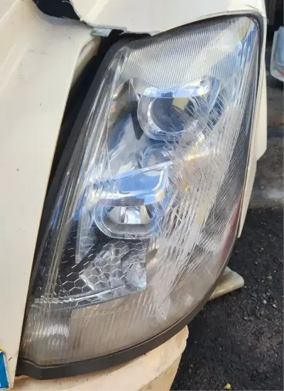 Picture of (Used) 2013 Volvo VNL, HEADLAMP ASSEMBLY