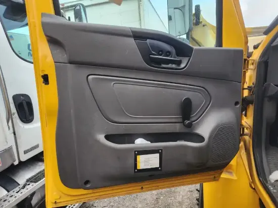 Picture of (Used) 2020 International MV607, INTERIOR DOOR PANEL