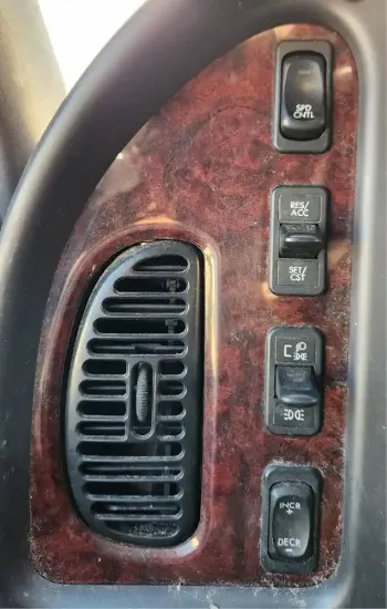 Picture of (Used) 2020 Freightliner M2 106, MISCELLANEOUS DASH SWITCHES