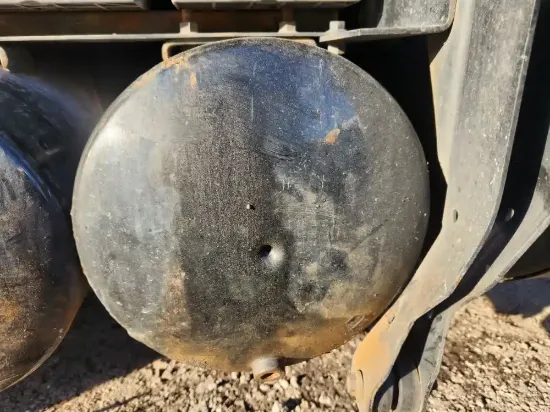 Picture of (Used) 2016 Volvo VNL, AIR TANK