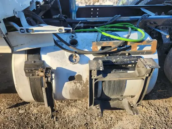 Picture of (Used) 2016 Volvo VNL, FUEL TANK