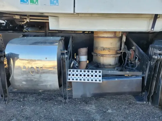 Picture of (Used) 2016 Volvo VNL, DIESEL PARTICULATE FILTER