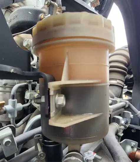 Picture of (Used) 2018 Isuzu FTR, POWER STEERING RESERVOIR