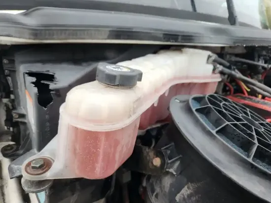 Picture of (Used) 2018 Freightliner M2 106, RADIATOR OVERFLOW BOTTLE