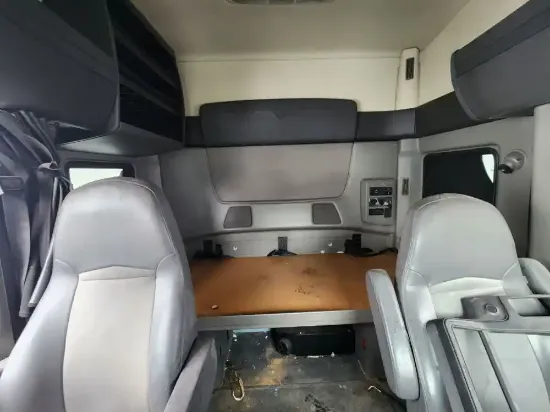 Picture of (Used) 2011 International PROSTAR, SLEEPER BUNK