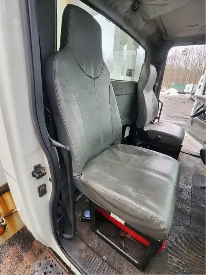 Picture of (Used) 2003 International 4300, SEAT