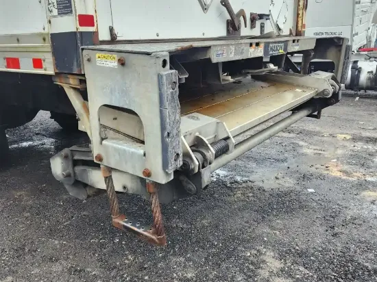 Picture of (Used) 2017 International DuraStar 4300, POWER LIFT GATE