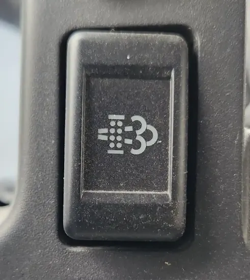 Picture of (Used) 2018 Isuzu FTR, MISCELLANEOUS DASH SWITCHES
