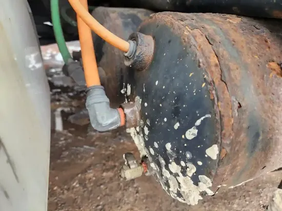 Picture of (Used) 2003 International 4300, AIR TANK