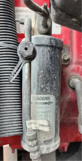 Picture of (Used) 2018 Peterbilt 567, A/C DRYER RECEIVER