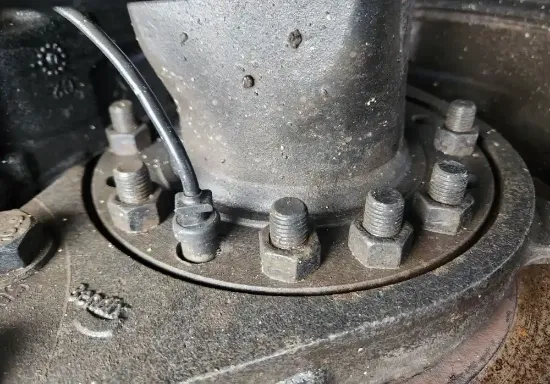 Picture of (Used) 2018 Peterbilt 579, REAR DIFFERENTIAL HUBS