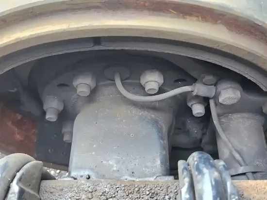Picture of (Used) 2017 Volvo VNL, FRONT DIFFERENTIAL HUBS