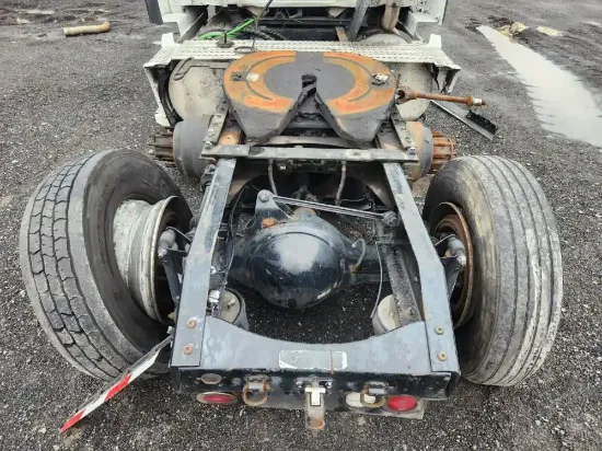 Picture of (Used) 2017 Volvo VNL, COMPLETE TANDEM CUTOFF