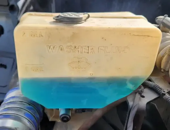 Picture of (Used) 2018 Peterbilt 579, WASHER BOTTLE