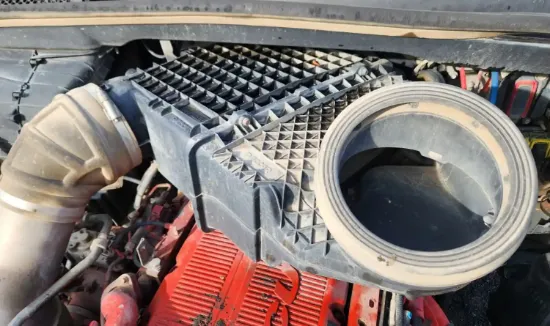 Picture of (Used) 2018 Peterbilt 579, AIR CLEANER