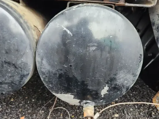 Picture of (Used) 2017 Volvo VNL, AIR TANK