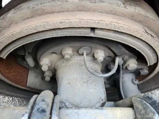 Picture of (Used) 2017 Volvo VNL, REAR DIFFERENTIAL HUBS