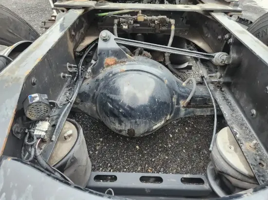 Picture of (Used) 2017 Volvo VNL, REAR DIFFERENTIAL HOUSING ONLY