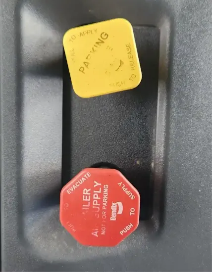 Picture of (Used) 2018 Peterbilt 579, MISCELLANEOUS DASH SWITCHES