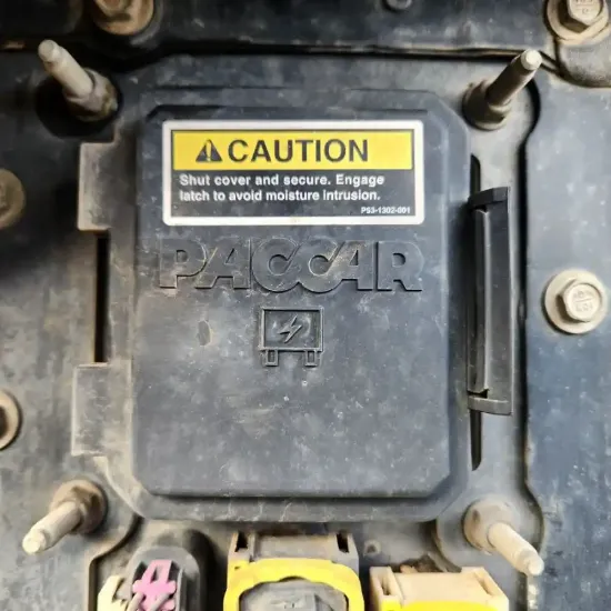 Picture of (Used) 2018 Peterbilt 579, FUSE BOX