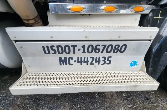 Picture of (Used) 2018 Peterbilt 579, DPF COVER