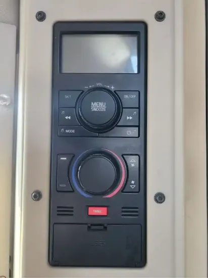 Picture of (Used) 2017 Volvo VNL, SLEEPER CONTROL PANEL