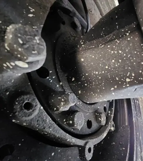 Picture of (Used) 2003 International 4300, DIFFERENTIAL HUBS