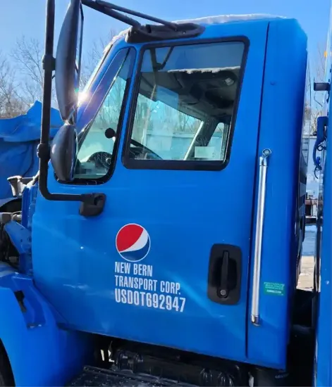 Picture of (Used) 2003 International 4300, CAB