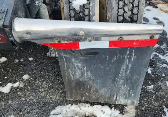 Picture of (Used) 2018 Peterbilt 579, MUD FLAP HANGER