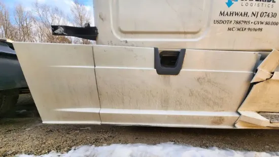 Picture of (Used) 2020 Freightliner Cascadia 126, TANK FAIRINGS