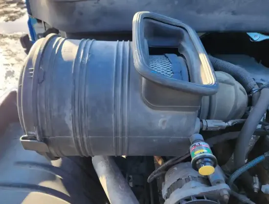 Picture of (Used) 2003 International 4300, AIR CLEANER