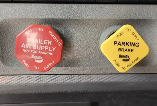 Picture of (Used) 2020 Freightliner Cascadia 126, MISCELLANEOUS DASH SWITCHES