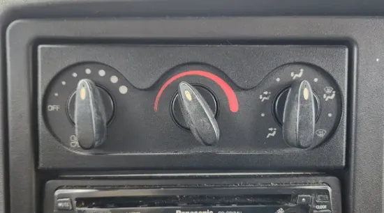 Picture of (Used) 2003 International 4300, TEMPERATURE CONTROL ASSEMBLY