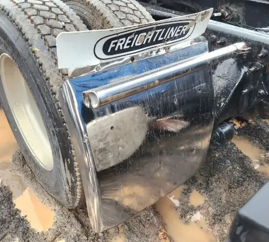 Picture of (Used) 2014 Freightliner Cascadia 125, REAR QUARTER FENDER