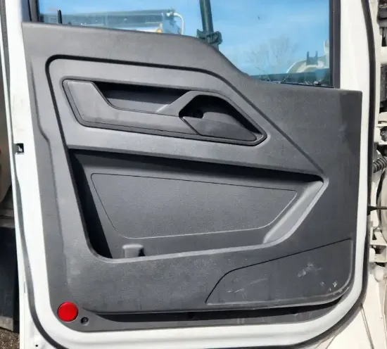Picture of (Used) 2024 Kenworth T480, INTERIOR DOOR PANEL