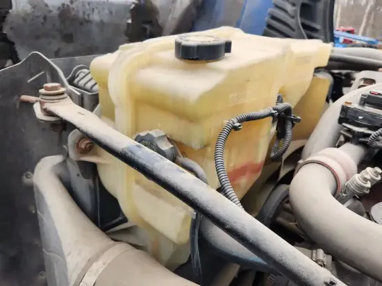 Picture of (Used) 2014 Freightliner Cascadia 125, RADIATOR OVERFLOW BOTTLE