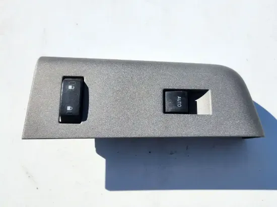 Picture of (Used) 2019 Ford F-650, DOOR ELECTRIC SWITCH