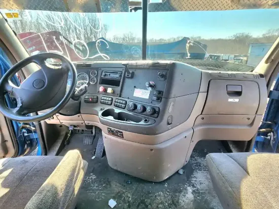 Picture of (Used) 2014 Freightliner Cascadia 125, DASH ASSEMBLY
