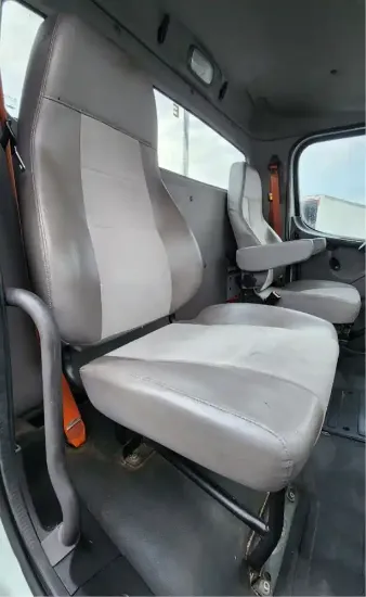 Picture of (Used) 2015 Freightliner M2 106, SEAT